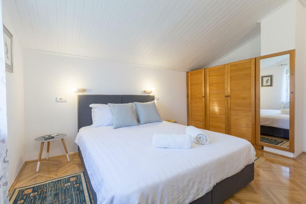 Apartment Lungera 普拉 外观 照片