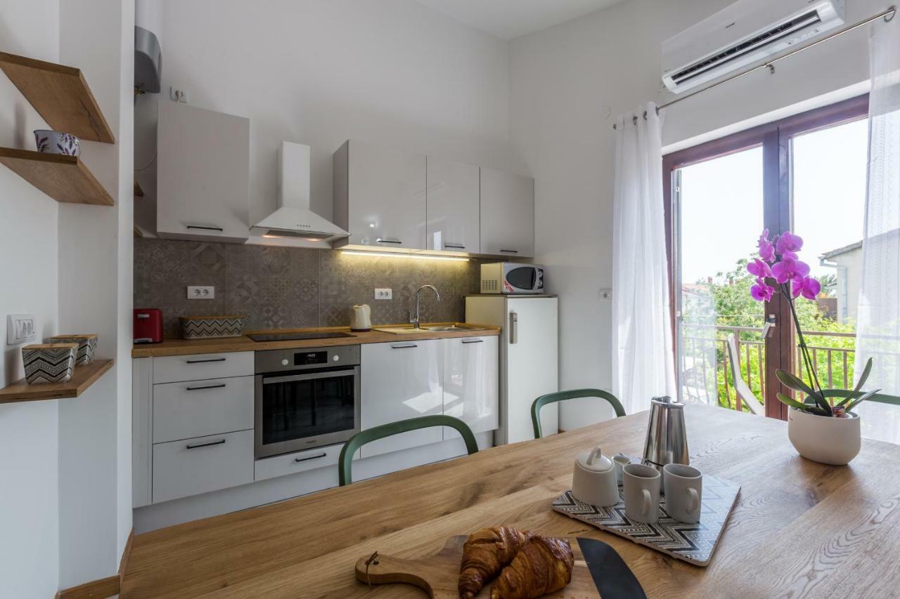 Apartment Lungera 普拉 外观 照片